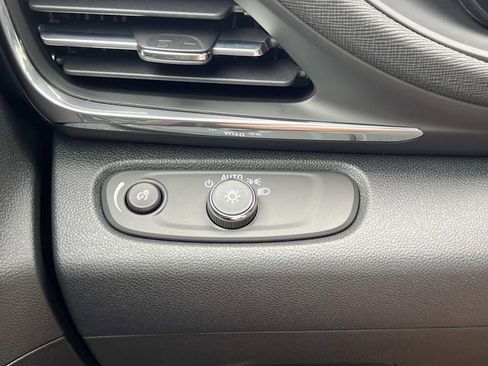 Used 2026 Buick Envista Preferred w/ Convenience I Package image 29