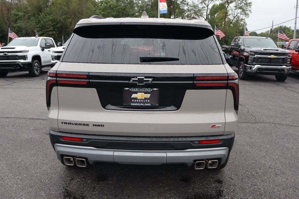 New 2027 Chevrolet Traverse Z71 w/ Enhanced Driving Package AWD/4WD image 36