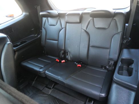 Used 2023 Kia Telluride EX X-Line image 11