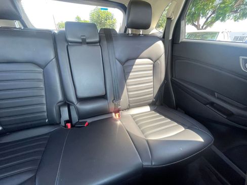 Used 2024 Ford Edge SEL image 37