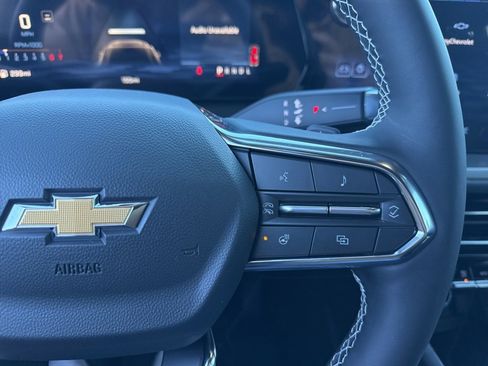 New 2026 Chevrolet Traverse LT w/ Sun and Wheel Package image 15