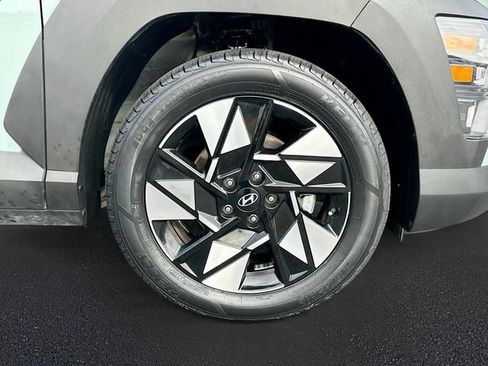 Used 2025 Hyundai Kona SEL FWD image 29