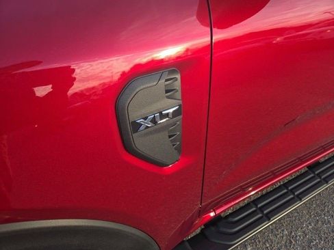 New 2025 Ford Ranger XLT w/ FX4 Off-Road Package image 11