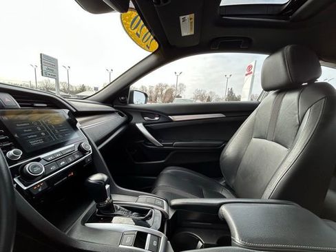 Used 2020 Honda Civic Touring image 43