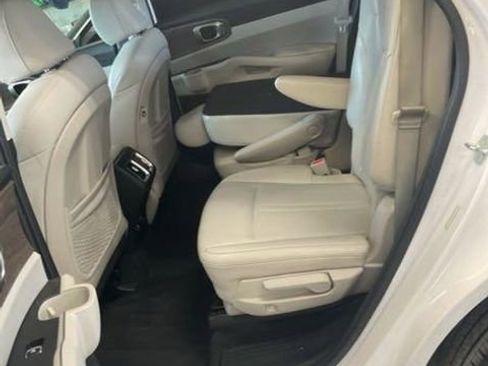 Used 2023 Kia Sorento EX w/ Panoramic Sunroof Package image 12