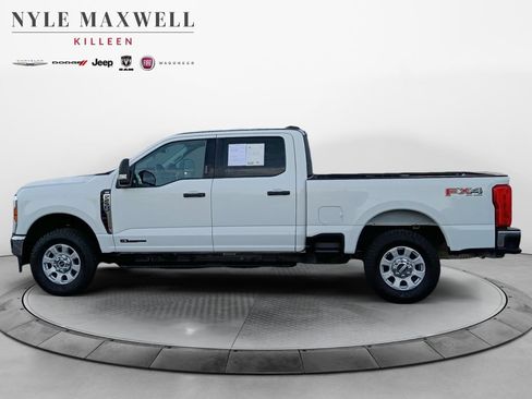 Used 2024 Ford F250 XLT w/ FX4 Off-Road Package AWD/4WD image 13