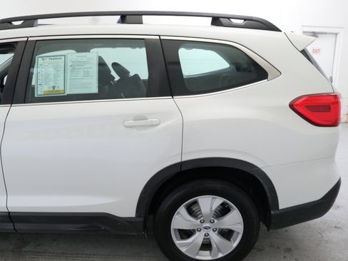 Used 2023 Subaru Ascent 8-Passenger image 5