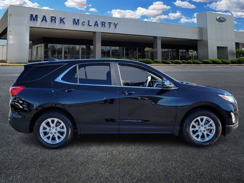 Used 2021 Chevrolet Equinox LT image 3