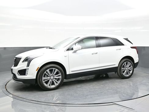 New 2025 Cadillac XT5 Premium Luxury w/ Technology Package image 3