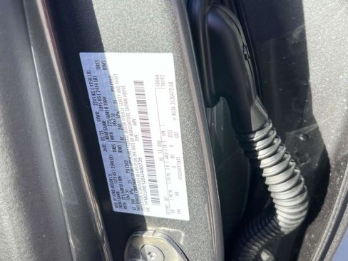 New 2025 Ford Escape SE image 12