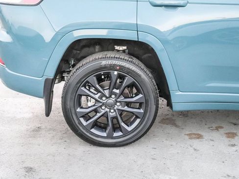 New 2026 Jeep Grand Cherokee Limited AWD/4WD image 12