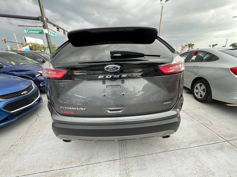 Used 2022 Ford Edge Titanium AWD/4WD image 5