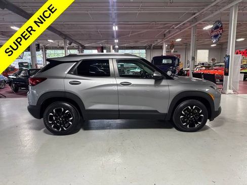 Used 2023 Chevrolet TrailBlazer LT w/ Convenience Package AWD/4WD image 6