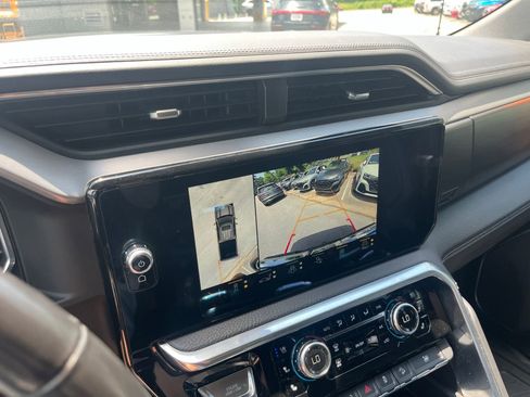 Used 2022 GMC Sierra 1500 Denali AWD/4WD image 19