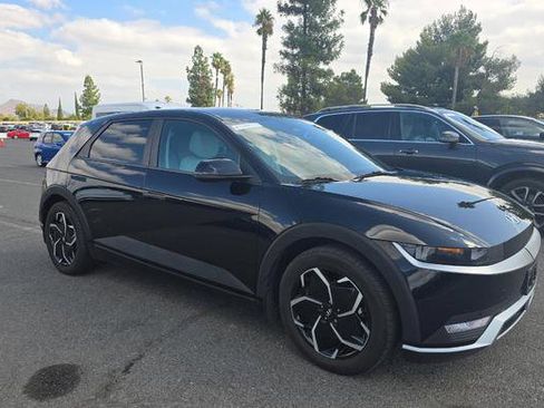 Used 2023 Hyundai Ioniq 5 SEL image 2