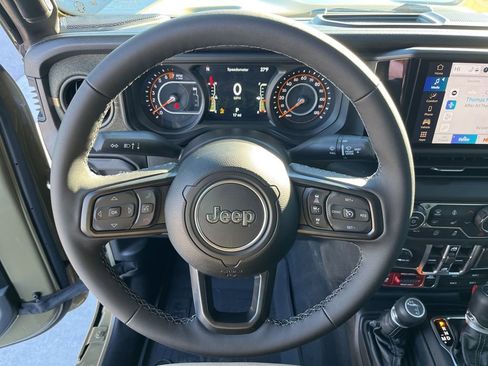 New 2026 Jeep Gladiator Sport image 9