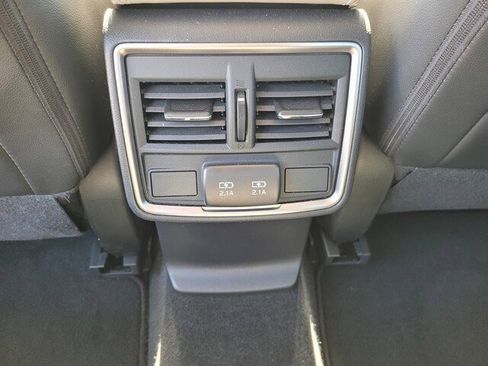 Used 2023 Subaru Forester Limited image 11