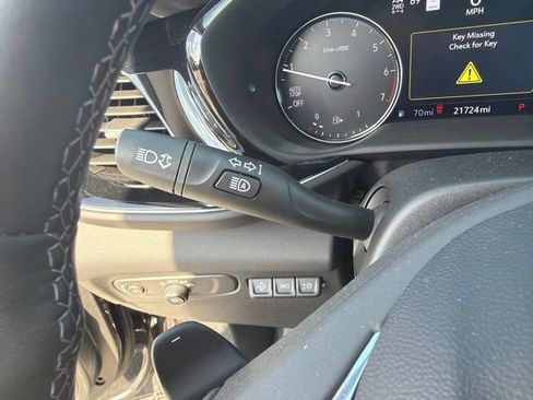 Used 2023 Buick Envision Avenir AWD/4WD image 30