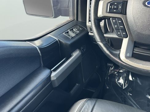 Used 2017 Ford F150 Raptor w/ Equipment Group 802A Luxury AWD/4WD image 19