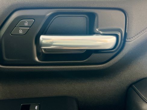 Used 2020 GMC Sierra 1500 SLT w/ SLT Premium Plus Package image 32