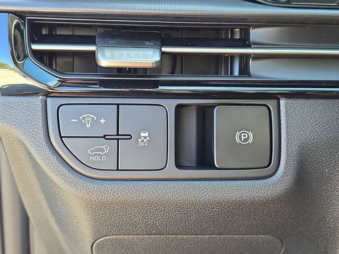 New 2026 Kia Sportage EX image 28