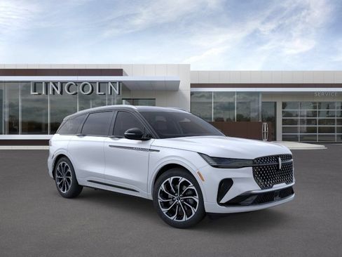 New 2026 Lincoln Nautilus Reserve AWD/4WD image 7