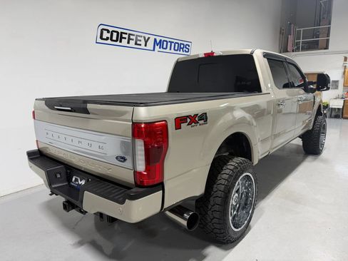 Used 2017 Ford F250 Platinum w/ Platinum Ultimate Package AWD/4WD image 6