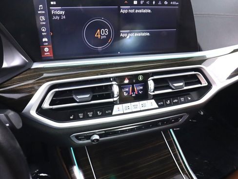 Used 2021 BMW X7 xDrive40i w/ Executive Package 2 AWD/4WD image 15