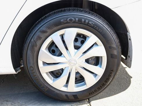 Certified 2025 Nissan Versa S w/ Trunk Package image 5