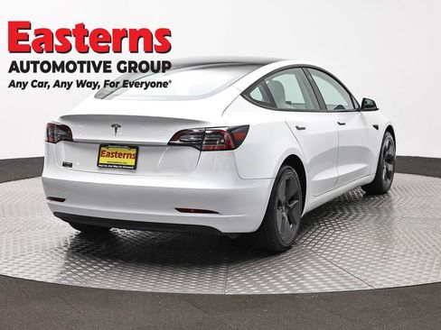 Used 2023 Tesla Model 3 Standard Range RWD image 5