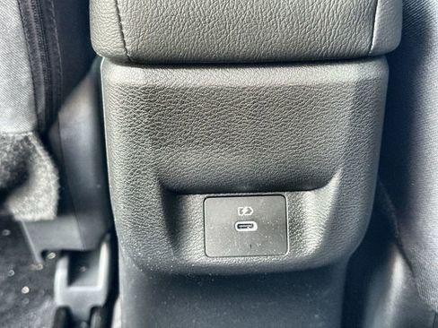 Used 2024 Nissan Versa SV w/ Trunk Package image 20