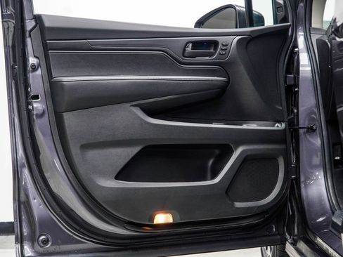 Used 2025 Honda Odyssey EX-L image 32