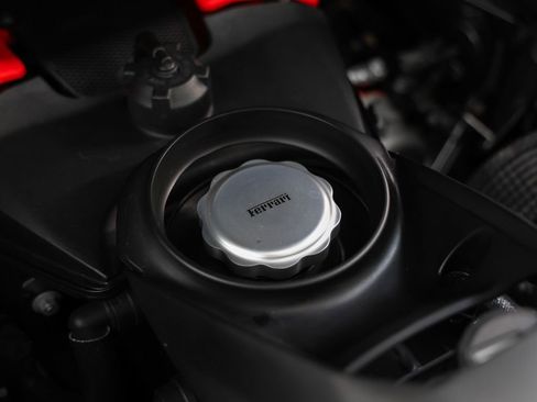 Used 2017 Ferrari 488 Spider Base image 40