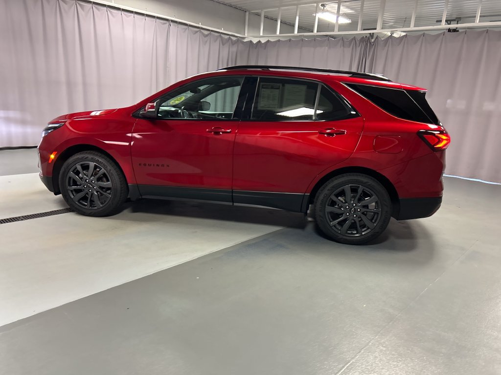 Used 2024 Chevrolet Equinox RS FWD image 4