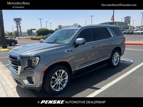 Used 2022 GMC Yukon SLT w/ SLT Luxury Package AWD/4WD image 1