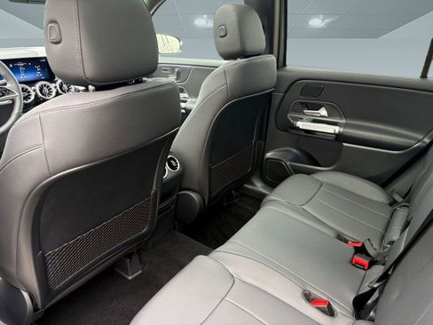 New 2026 Mercedes-Benz GLB 250 4MATIC image 22