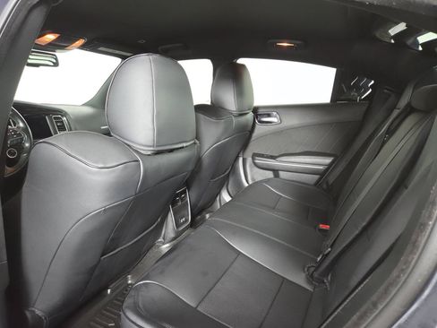 Used 2018 Dodge Charger R/T Scat Pack RWD image 20