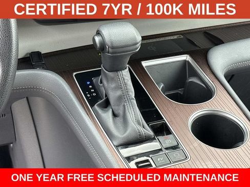 Used 2023 Toyota Sienna LE w/ LE Plus Package FWD image 23