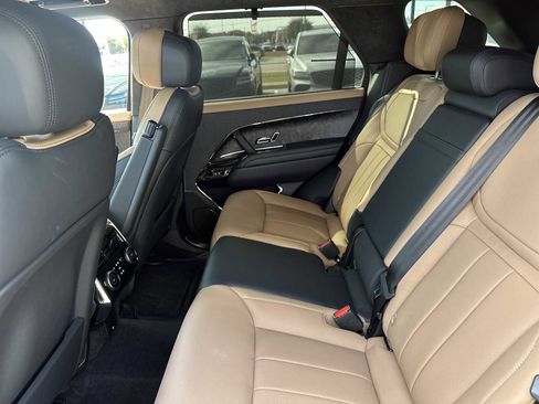 Used 2025 Land Rover Range Rover Sport Autobiography image 24