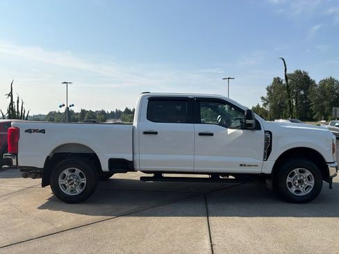 Used 2025 Ford F350 XLT AWD/4WD image 7