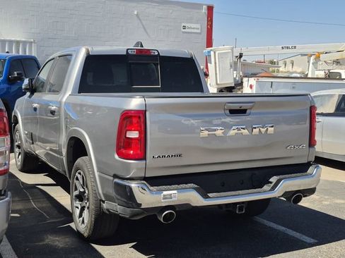 Used 2025 RAM 1500 Laramie AWD/4WD image 8
