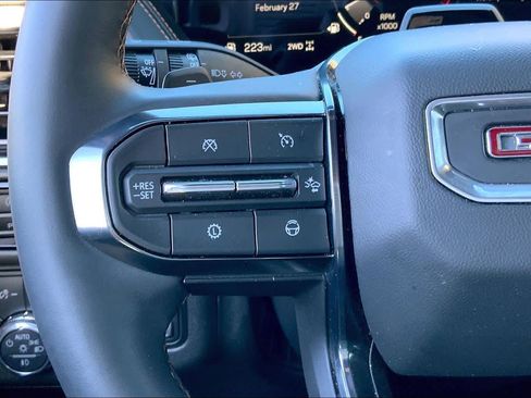 Used 2025 GMC Yukon XL AT4 w/ AT4 Premium Plus Package image 24