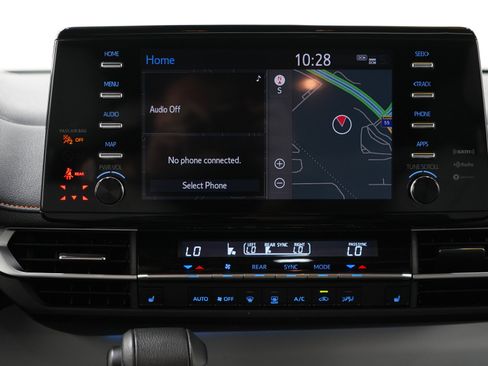 Used 2023 Toyota Sienna XSE AWD/4WD image 19
