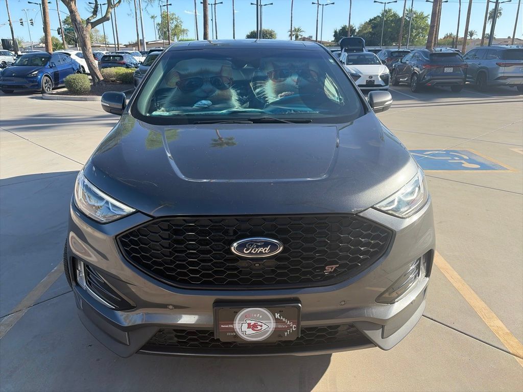 Used 2019 Ford Edge ST w/ Equipment Group 401A AWD/4WD image 2