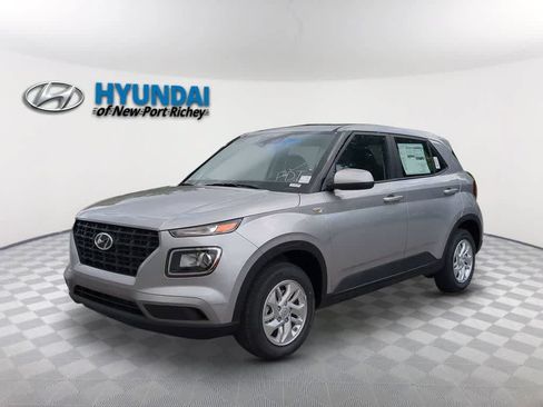 New 2026 Hyundai Venue SE FWD image 1
