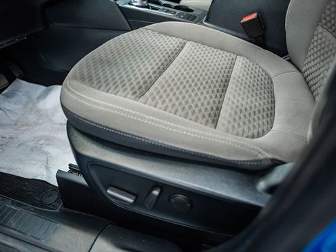 Used 2020 Ford Escape SE image 34