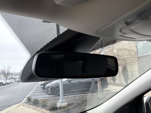 Used 2019 Ford Escape SE image 25