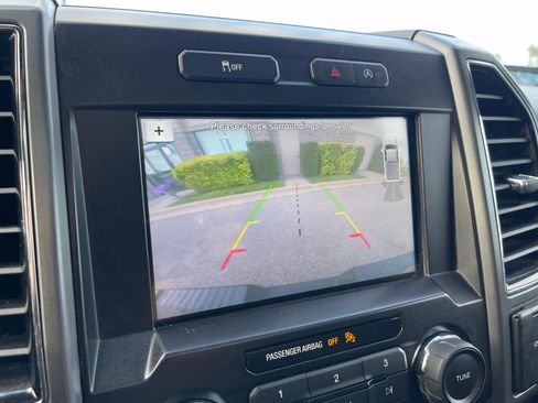 Used 2018 Ford F150 XLT w/ Equipment Group 302A Luxury AWD/4WD image 19