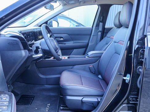 New 2026 Nissan Kicks SR image 7