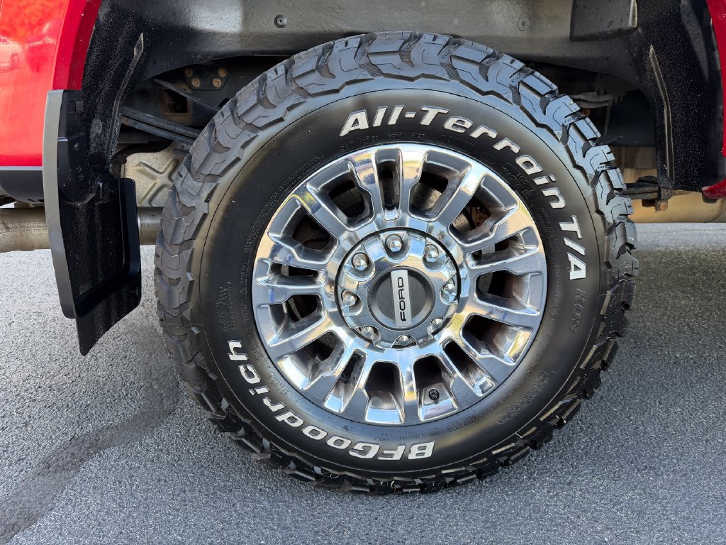 Certified 2020 Ford F250 XLT w/ XLT Premium Package AWD/4WD image 10
